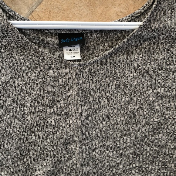 Judy Logan short sleeve grey/blk/wht top - Picture 4 of 11